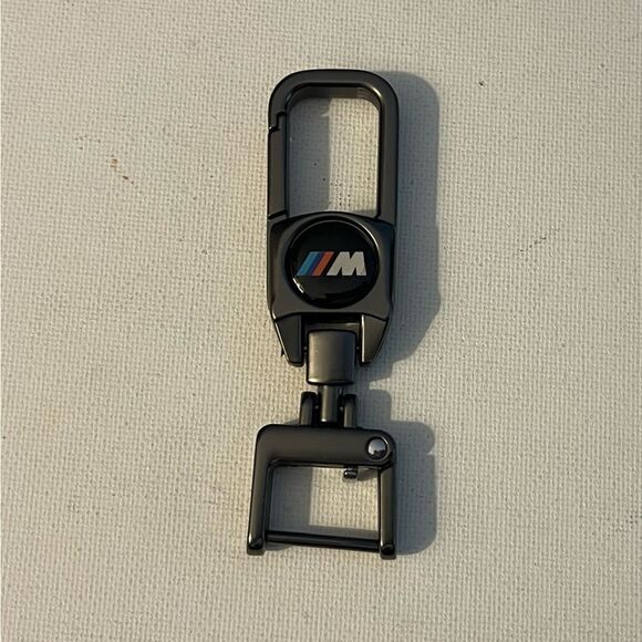 BMW Motorsports Logo Key Fob Keychain in Metal NWT - Picture 1 of 7